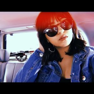 Meet your Posher, Monique